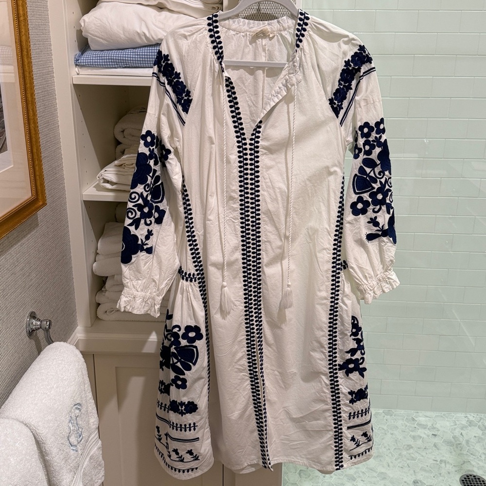 Julia Amory Coatue Caftan White with Blue Floral Embroidery
